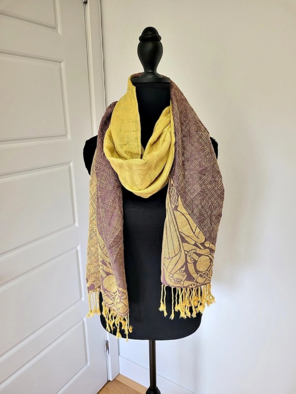 🍂 Mulligans Ireland Celtic Pashmina Scarf